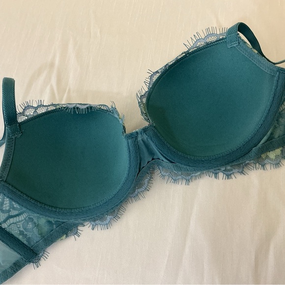 Victorias Secret Dream Angels Demi Bra 32B Teal Lace Lightly Lined Flirty - Picture 3 of 6
